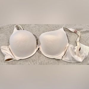 NWT CACIQUE 44DDD Boost Plunge underwire bra